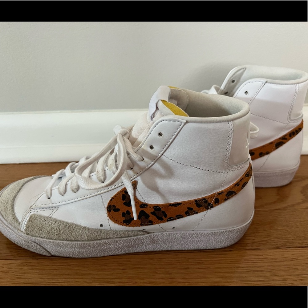 Nike Womens Blazer Mid 77 Leopard